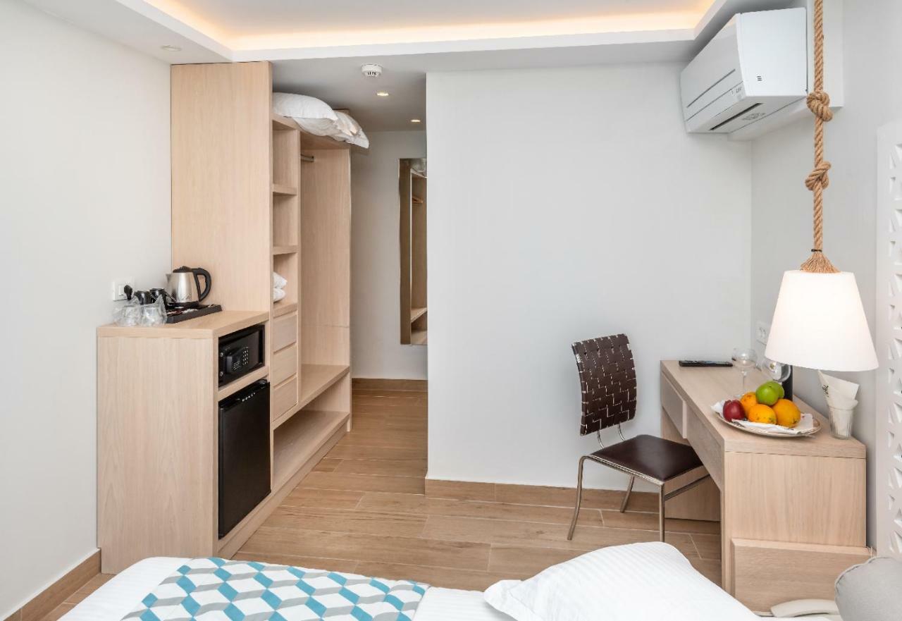 Triple Room,906330994:JPEG